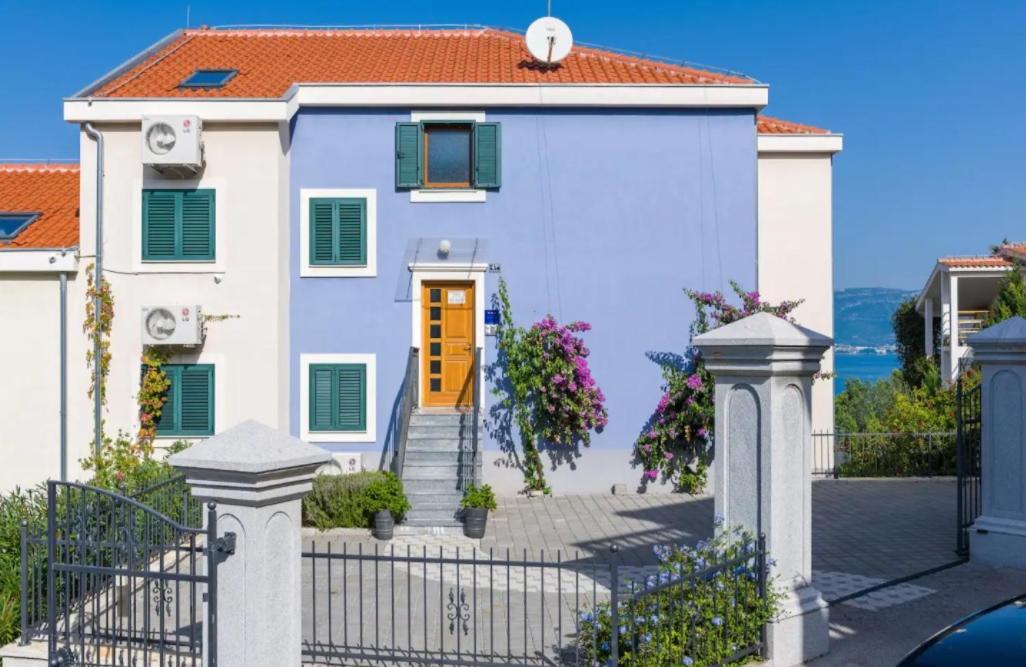 Apartment Livia Slatine Esterno foto